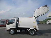 Hino Dutro 2025