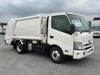 Hino Dutro 2024