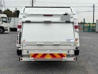 Hino Dutro 2024