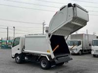 Hino Dutro 2024