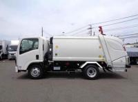 Nissan ATLAS 2025