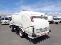 Hino Dutro 2025