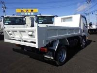 Hino Dutro 2016