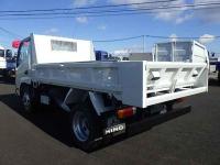 Hino Dutro 2016