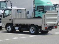 Mitsubishi Canter 2025