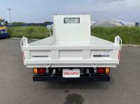 Isuzu ELF 2024