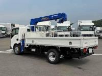 Isuzu ELF 2024