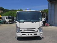 Isuzu ELF 2019