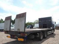 Isuzu Forward 2004