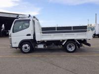 Mitsubishi Canter 2023