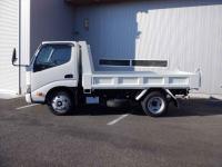 Hino Dutro 2024