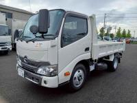 Hino Dutro 2024