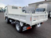 Hino Dutro 2024