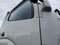 Hino Dutro 2024