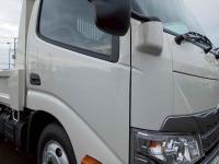 Hino Dutro 2024