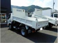Hino Dutro 2025