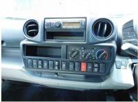 Hino Dutro 2025