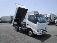 Toyota DYNA 2025
