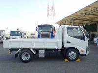 Toyota DYNA 2025
