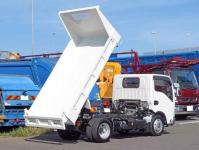 Isuzu ELF 2024