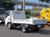 Isuzu ELF 2024