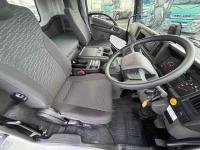 Isuzu Forward 2025