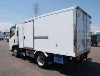 Isuzu ELF 2024