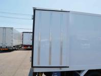 Isuzu ELF 2024
