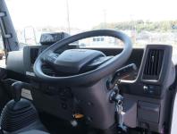 Isuzu ELF 2024