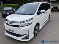 Toyota Voxy 2017