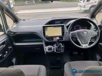 Toyota Voxy 2017