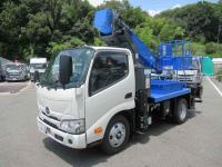 Hino Dutro 2024