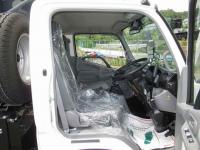 Hino Dutro 2024