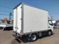 Hino Dutro 2022