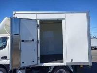 Hino Dutro 2022