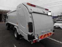 Isuzu ELF 2024