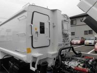 Isuzu ELF 2024