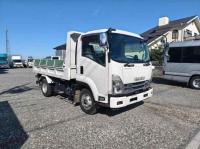Isuzu Forward 2023