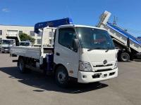 Hino Dutro 2022
