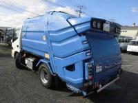 Hino Dutro 2021