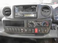 Hino Dutro 2021