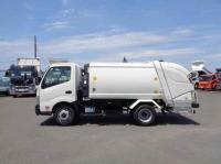 Toyota DYNA 2025