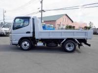 Mitsubishi Canter 2025