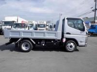 Mitsubishi Canter 2025