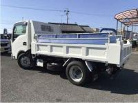 Isuzu ELF 2023