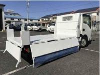 Isuzu ELF 2023