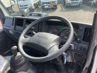 Isuzu ELF 2023