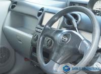 Toyota bB 2001