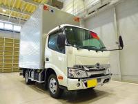Hino Dutro 2024
