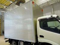 Hino Dutro 2024
